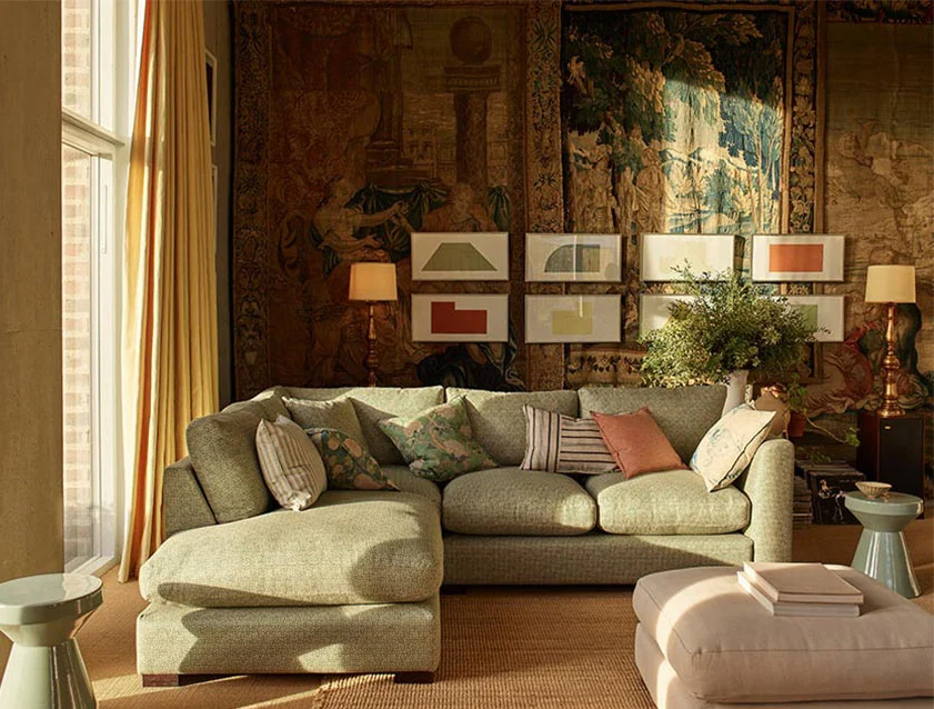 Wadenhoe Large Corner Unit RHF in RHS Gertrude Jekyll Lattice Green_mobile